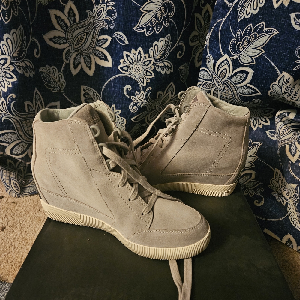 Sorel Women's Taupe High-Top Sneakers